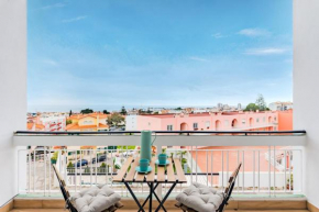 Cascais Sunny with Ocean Views